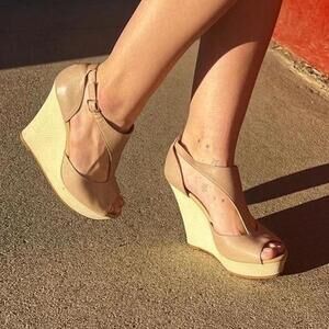 BCBG Y2K Nude Leather Platform Wedge Sandals | Size 7.5 Neutral Heels